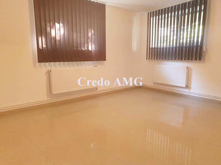 Apartament cu 2 camere semidecomandat în Calea Călărașilor