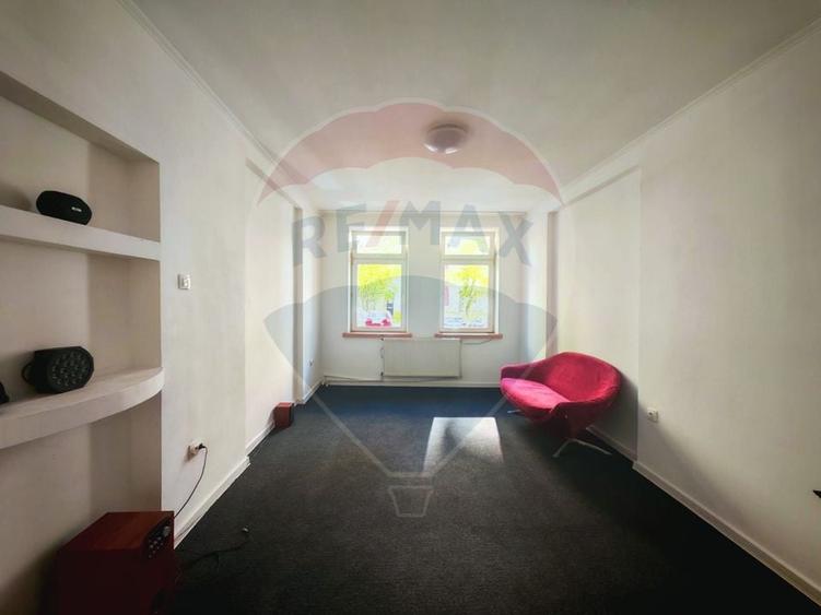 Apartament cu 2 camere nedecomandat în Turda