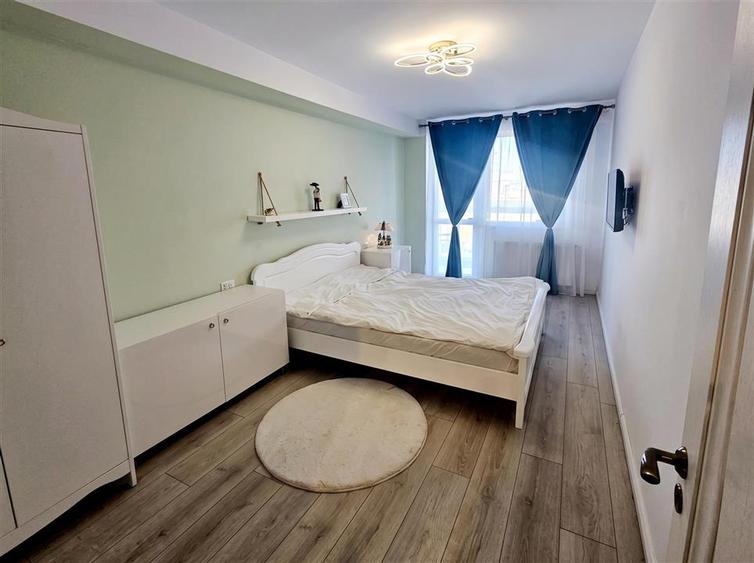 Apartament cu 3 camere decomandat, mobilat în Burdujeni
