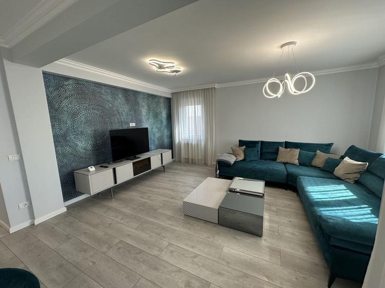 Apartament cu 3 camere decomandat în Braytim