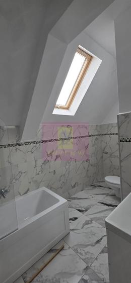 Vila de vanzare cu 4 camere in Brebu - 12