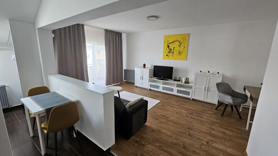Apartament cu 2 camere decomandat în Florești
