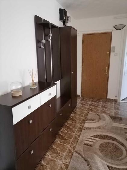 Apartament cu 2 camere decomandat în Drumul Carului