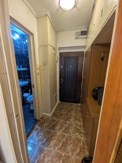 Garsonieră semidecomandată în Veteranilor