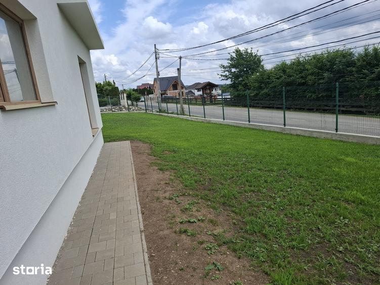 Casă cu 4 camere cu Teren 705 Mp în Sadu