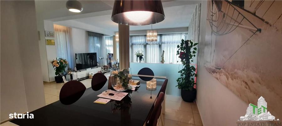 Vila eleganta de vanzare in Damaroaia - 14