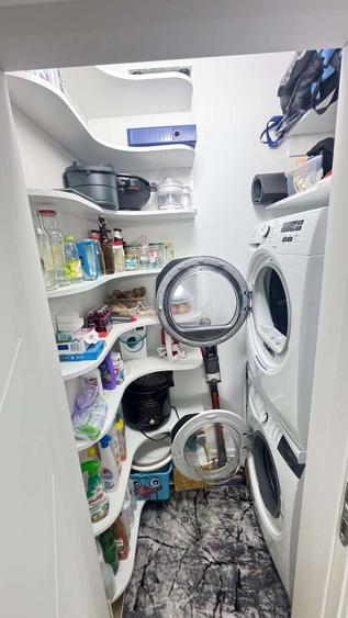 Apartament cu 3 camere decomandat în Ampoi 3