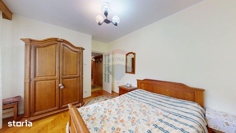 Apartament cu 3 camere decomandat în Eroilor