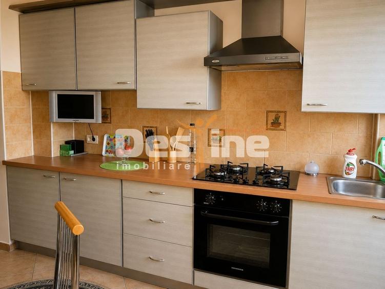 Apartament cu 3 camere decomandat, mobilat în Tipografilor