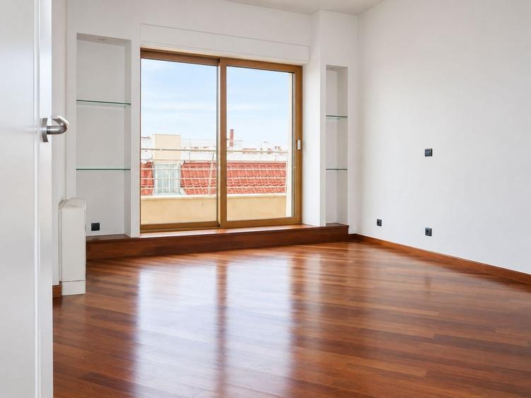 Penthouse cu 3 camere decomandat, mobilat în Primăverii