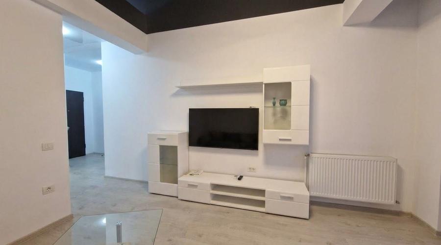 Apartament cu 2 camere decomandat, mobilat în Universitate