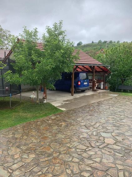 Casă cu 4 camere cu Teren 500 Mp în Central