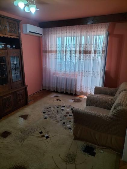 Apartament cu 2 camere decomandat în Cetate