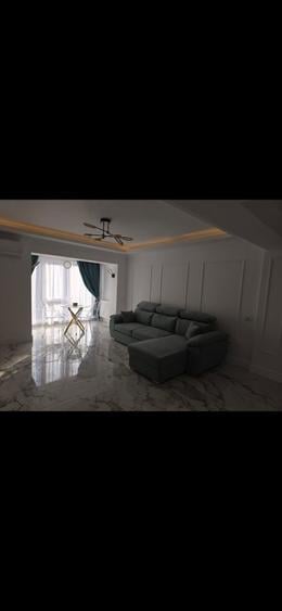 Apartament cu 2 camere decomandat în Uiești