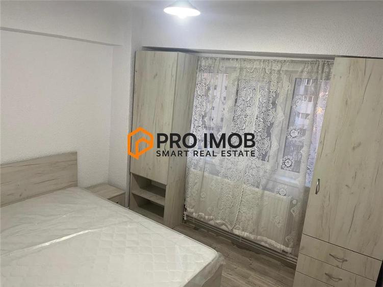 Apartament cu 3 camere decomandat, mobilat în 1 Decembrie