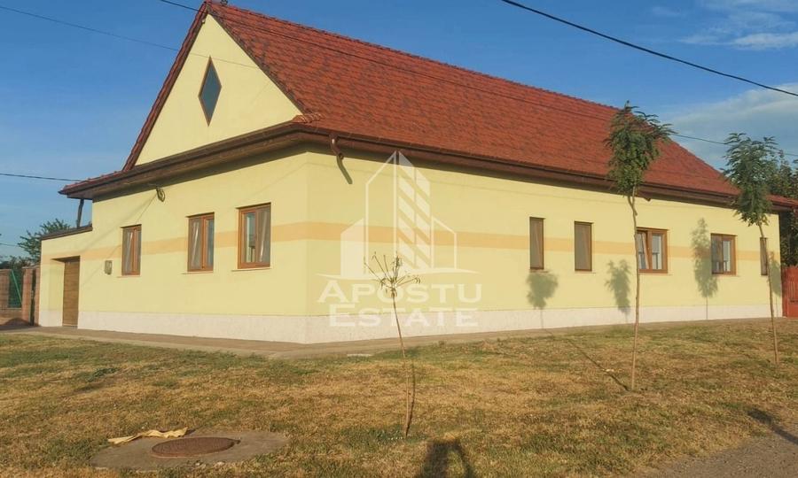 Casă individuală cu 5 camere cu Canalizare în Iecea Mică