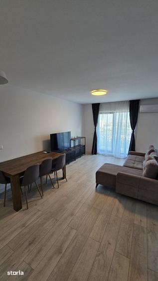 Apartament cu 8 camere în Vest