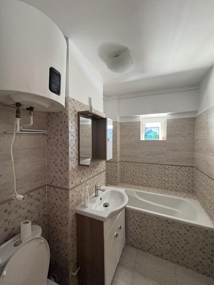 Apartament cu 3 camere decomandat în Beller