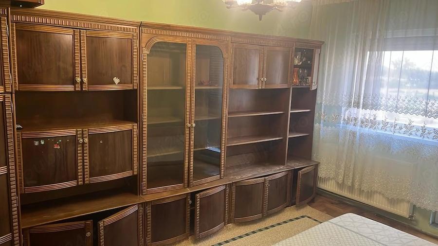 Apartament cu 3 camere decomandat în Nufărul