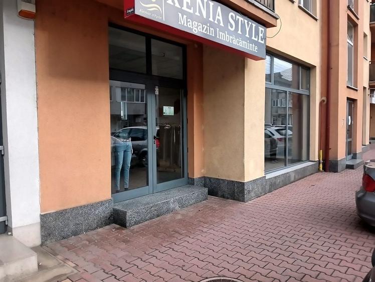 Spațiu comercial, de 80 mp, în Central