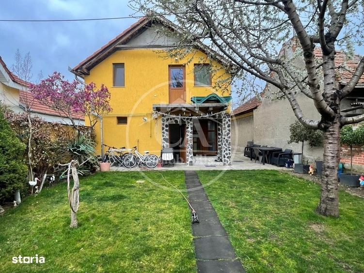 Casă cu 4 camere în Nufărul