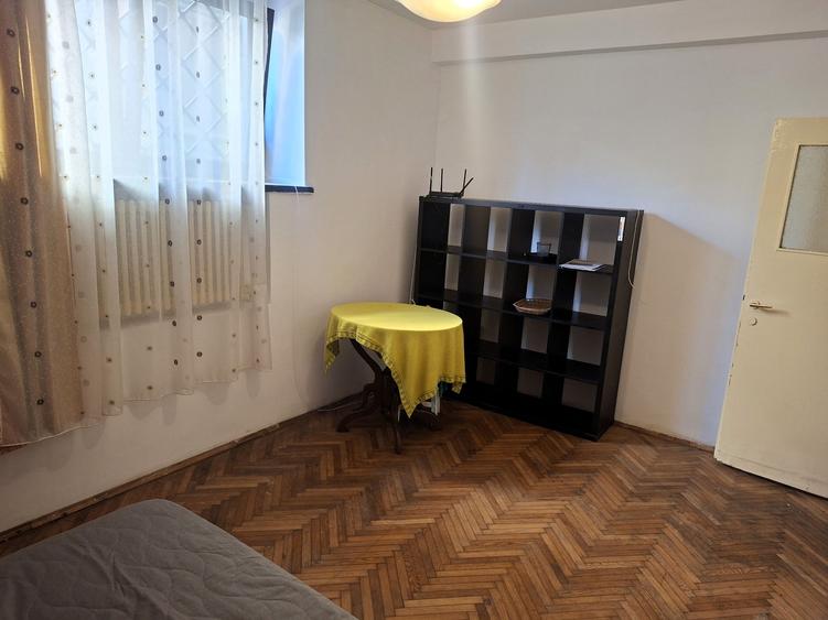 Apartament cu 2 camere decomandat în Cotroceni
