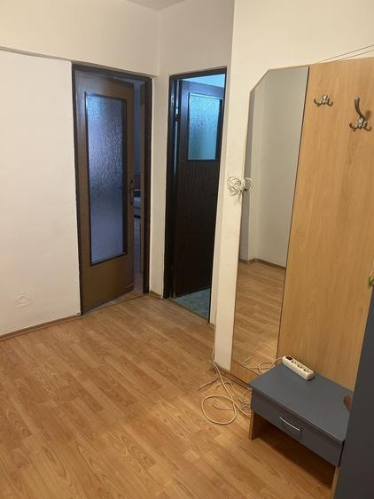 Apartament cu 2 camere decomandat în Exterior Vest