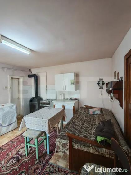 Exclusivitate!!! Casa 175 mp, teren 6200 mp, zona centrala T - 3