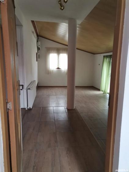 Casă cu 6 camere în Central
