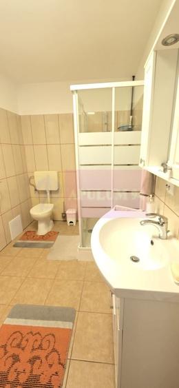 Casă individuală cu 5 camere cu Canalizare în Exterior Vest