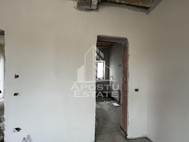 Duplex cu 4 camere cu Canalizare în Covaci