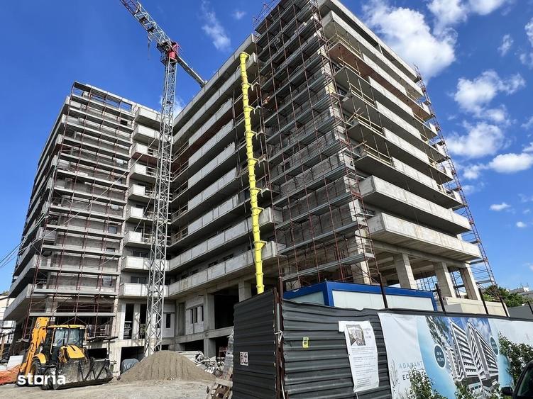 Apartament cu 6 camere decomandat în Cug