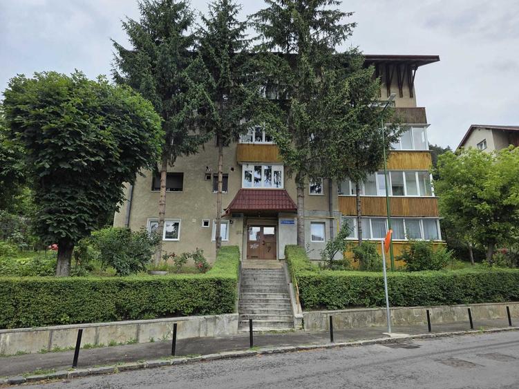 Garsonieră decomandată în Drumul Carului