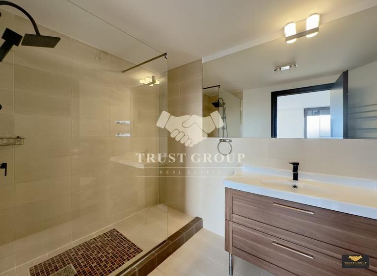 Apartament cu 5 camere decomandat, mobilat în Herăstrău