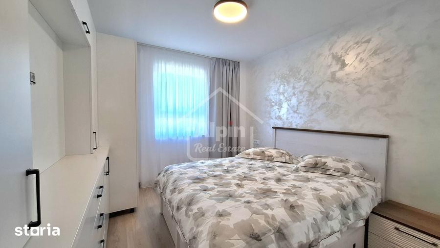 Apartament cu 3 camere decomandat, mobilat în Tractorul