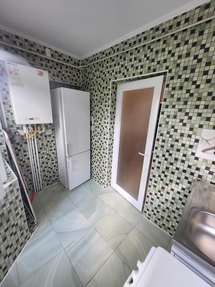 Apartament cu 2 camere decomandat în
