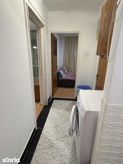 Apartament cu 3 camere decomandat, mobilat în Apărătorii Patriei