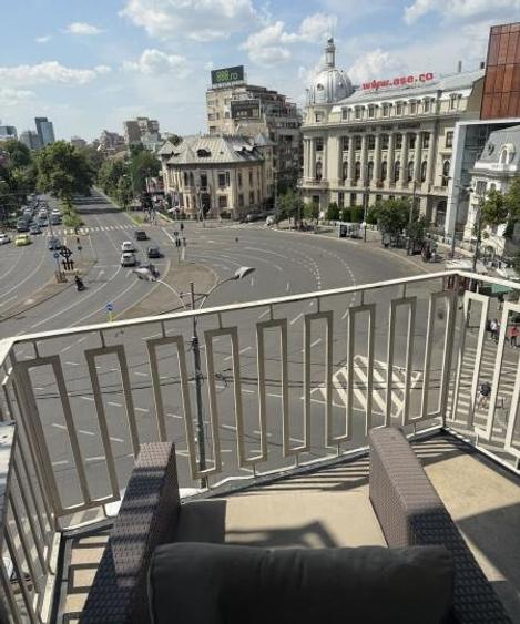 Apartament cu 3 camere decomandat, mobilat în Romană