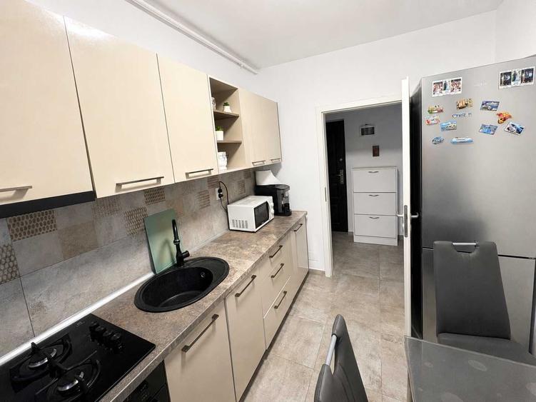 Apartament cu 2 camere decomandat în Giroc