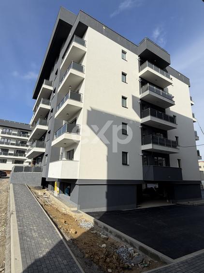 Apartament cu 3 camere în Valea Adâncă