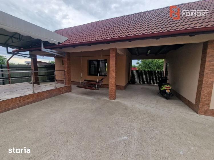 Casă cu 5 camere cu Teren 2543 Mp în Vest