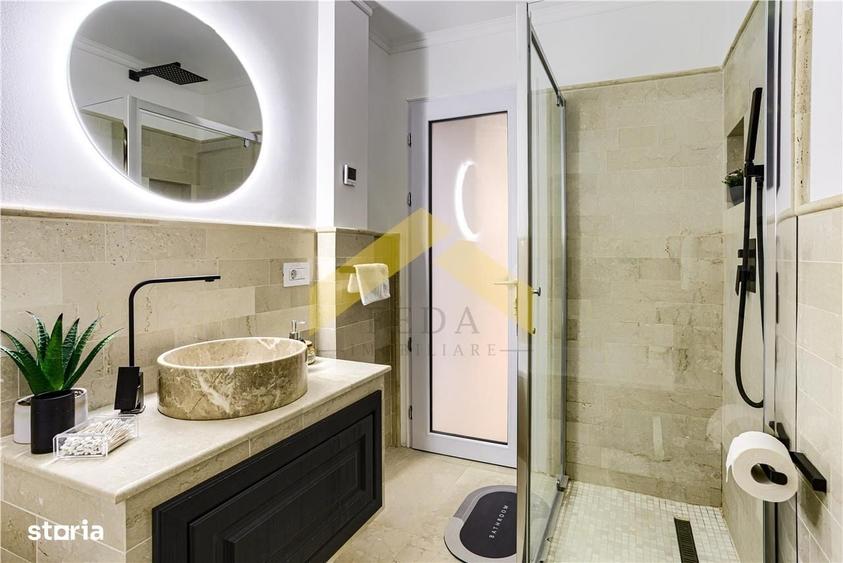 Apartament de lux de vanzare zona Podgoria, generala 5 - 8