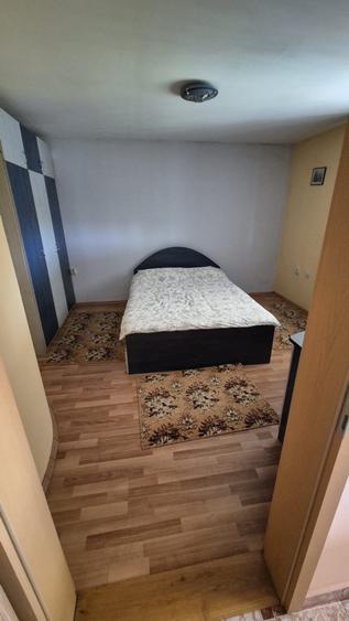 Casă individuală cu 5 camere cu Teren 912 Mp în Cetate