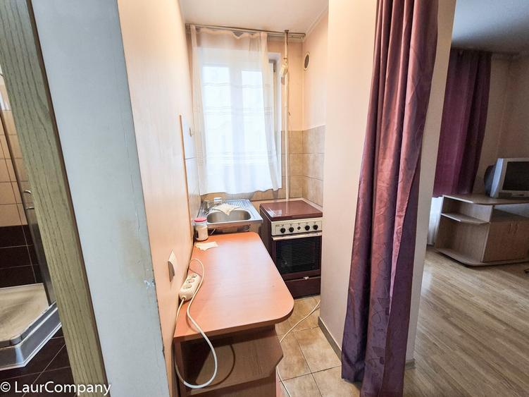 Garsonieră decomandată, mobilată în Găvana