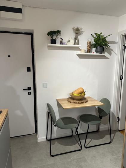 Apartament cu 2 camere decomandat în Cetate