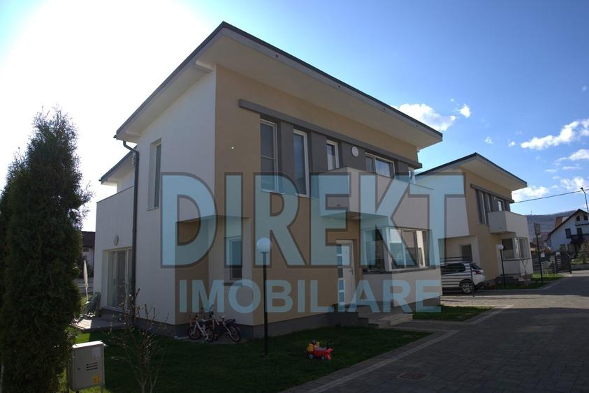 Casă individuală cu 5 camere cu Canalizare în Unirea