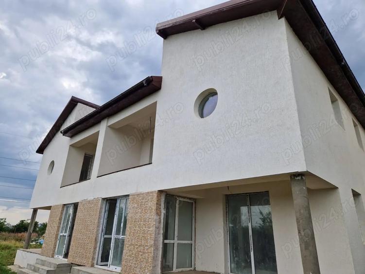 Casă cu 4 camere în Central