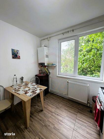 Apartament cu 2 camere, mobilat în Micro 38