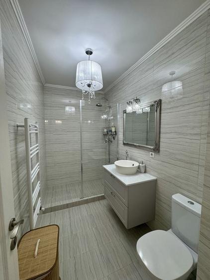 Apartament cu 2 camere decomandat în Florești