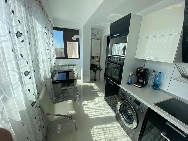 Apartament cu 2 camere decomandat în Palazu Mare